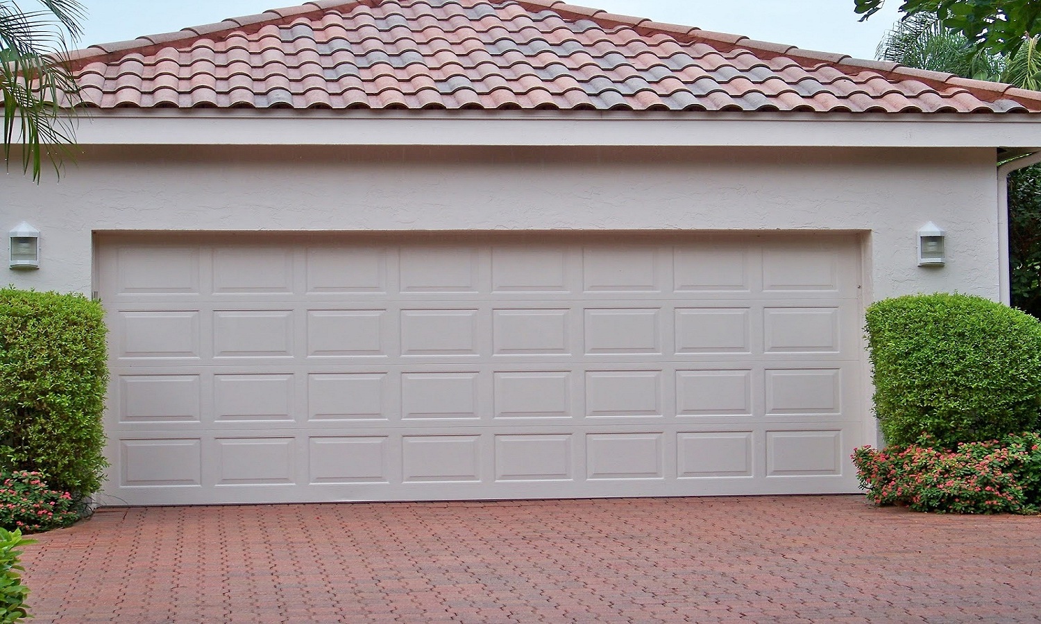 Which Garage Door Material is Best for You?