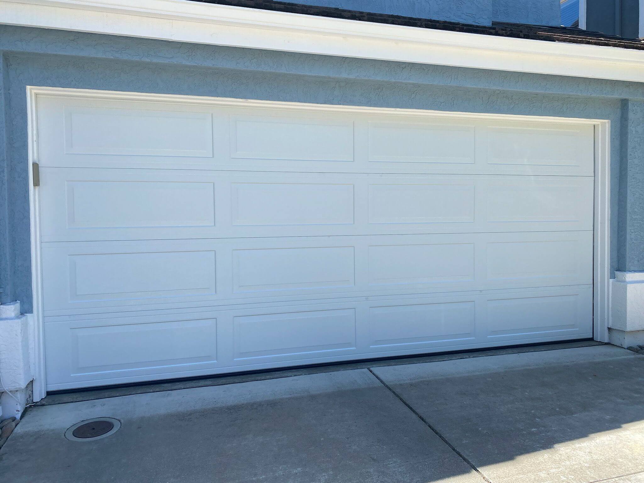 Garage-Door-in-Good-Condition-Tips
