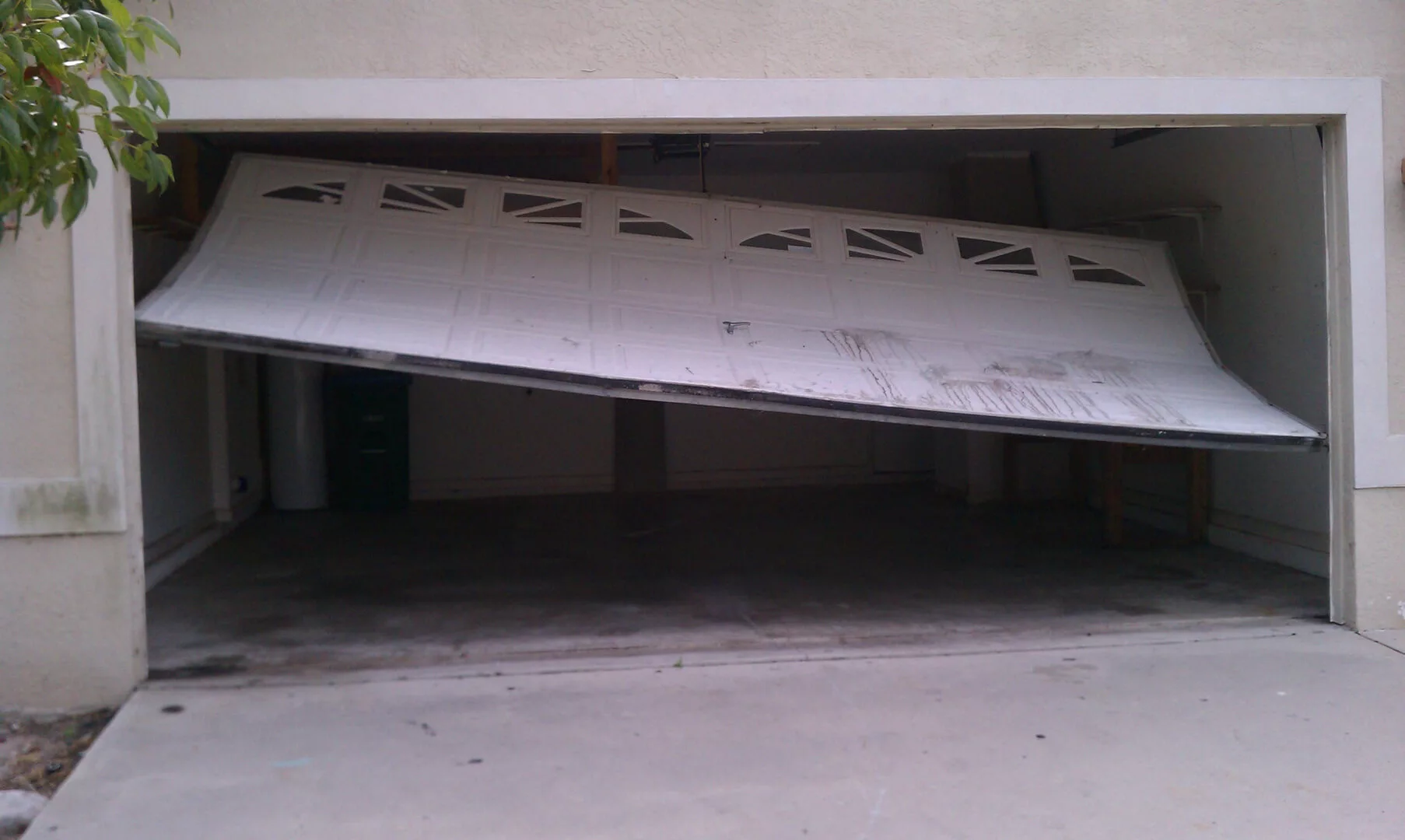 How-to-Fix-a-Garage-Door